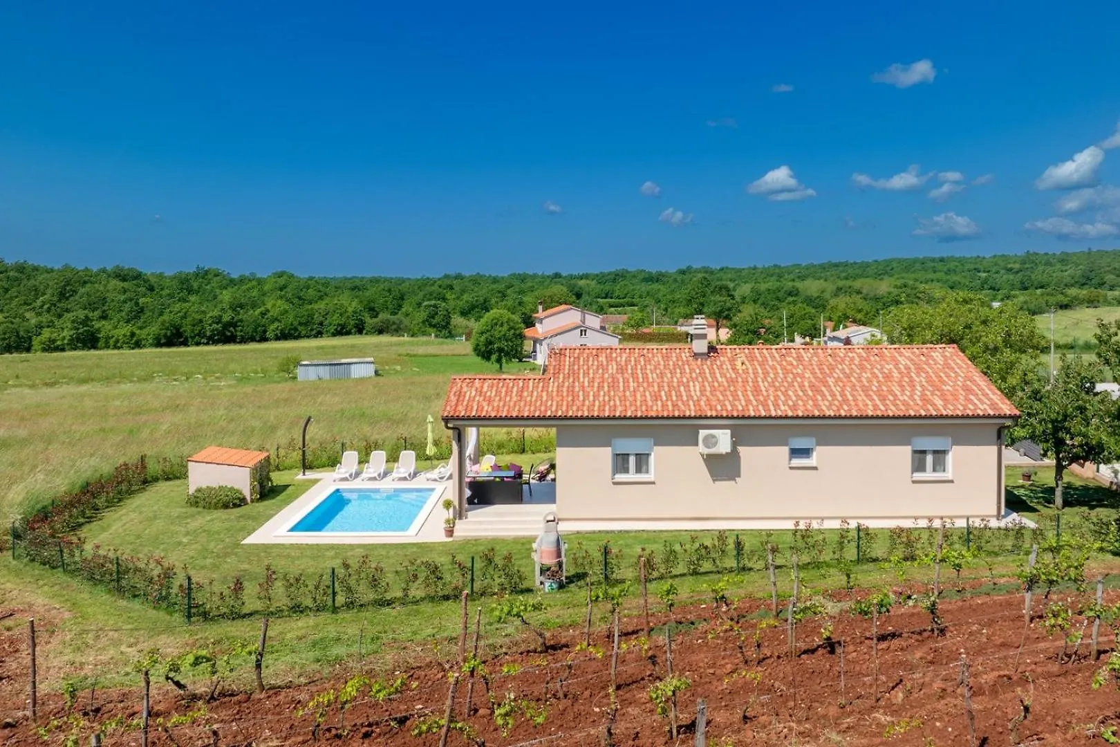Casa de Férias Family Holiday House With Private Pool And Playground Barban