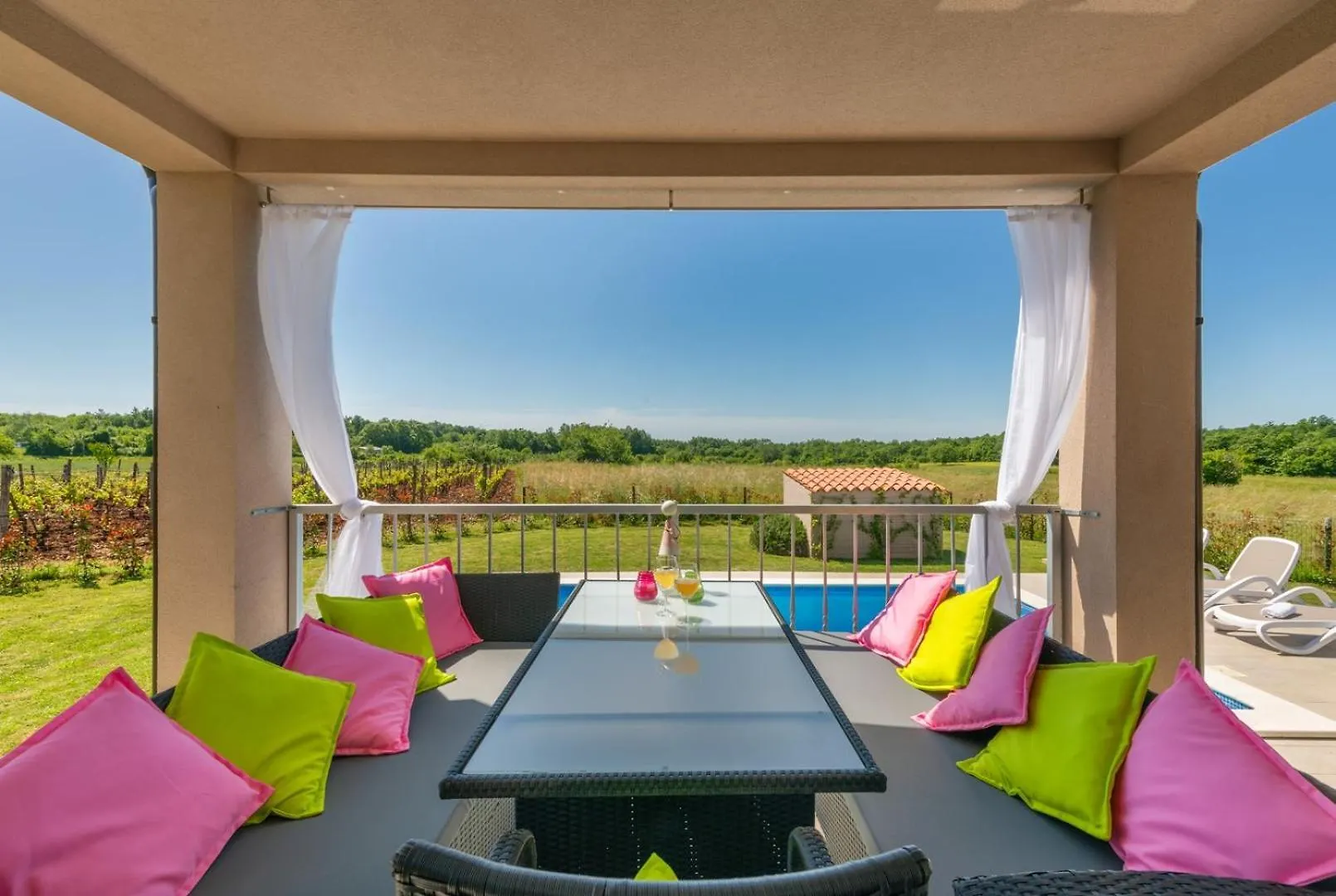 Casa de Férias Family Holiday House With Private Pool And Playground Barban