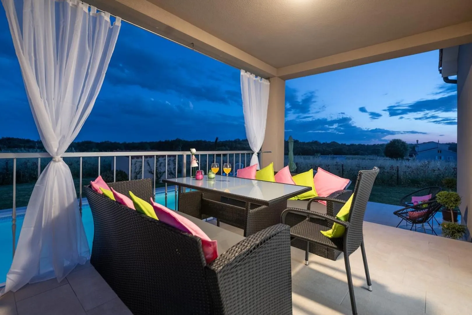 Casa de Férias Family Holiday House With Private Pool And Playground Barban